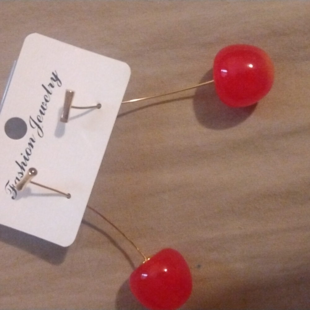 cherry earings - Picture 2 of 2
